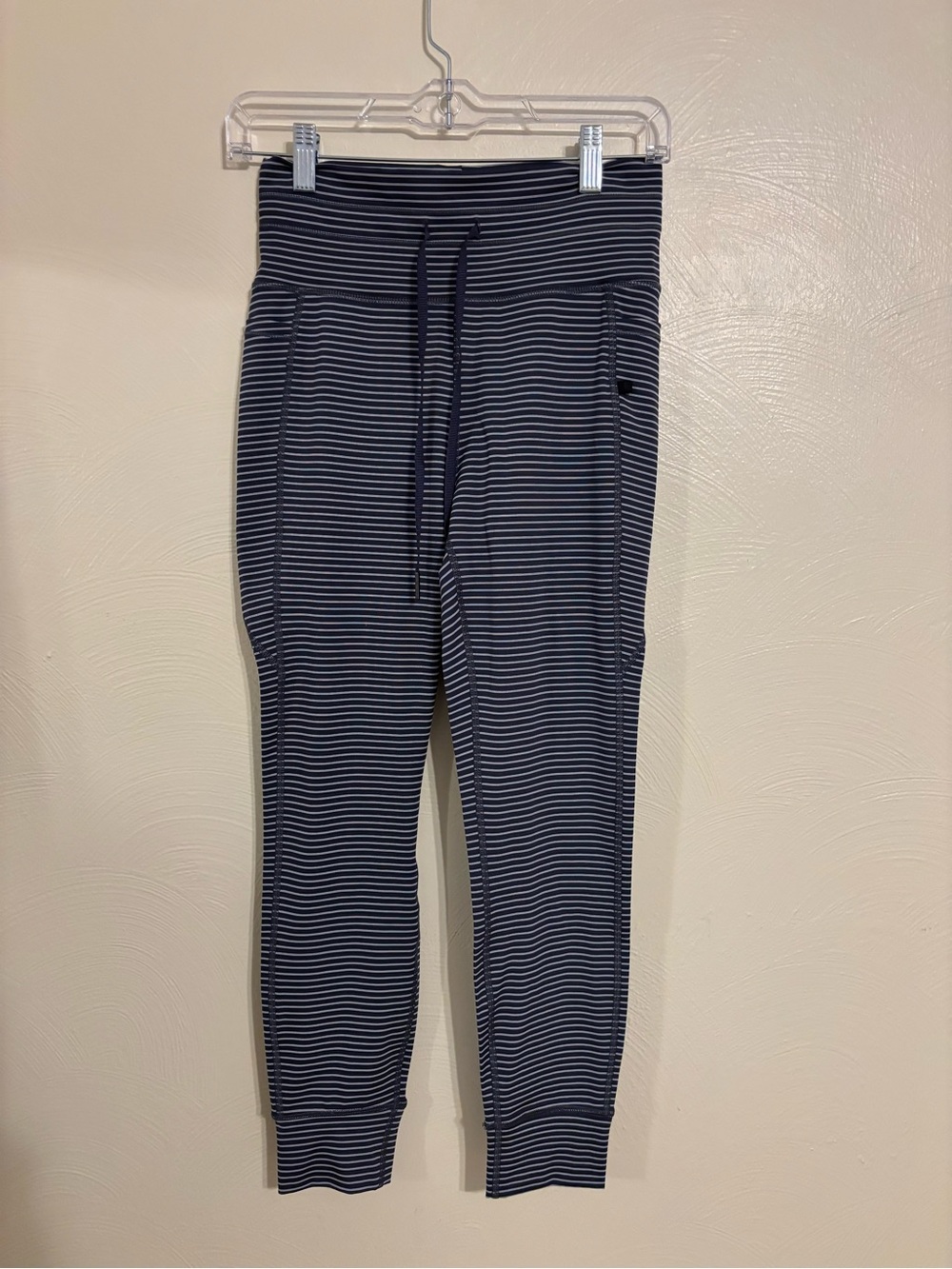 Halara Women’s M Navy Striped High Rise Jogger Leggings Drawstring Pockets